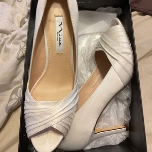 Nina Ivory Bridal Shoes size 8